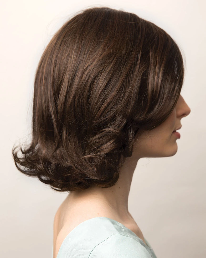 Alana XO | Lace Front & Monofilament Synthetic Wig By Amore 4 Alana XO | Lace Front & Monofilament Synthetic Wig By Amore