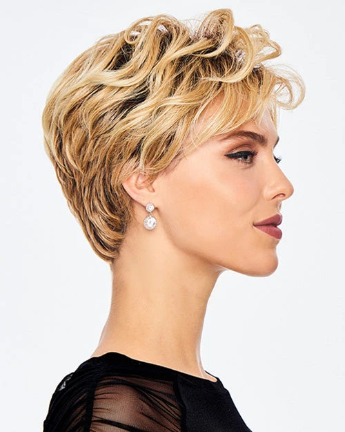 Chic Wavy | Synthetic Wig By Hairdo 4 Chic Wavy | Synthetic Wig By Hairdo